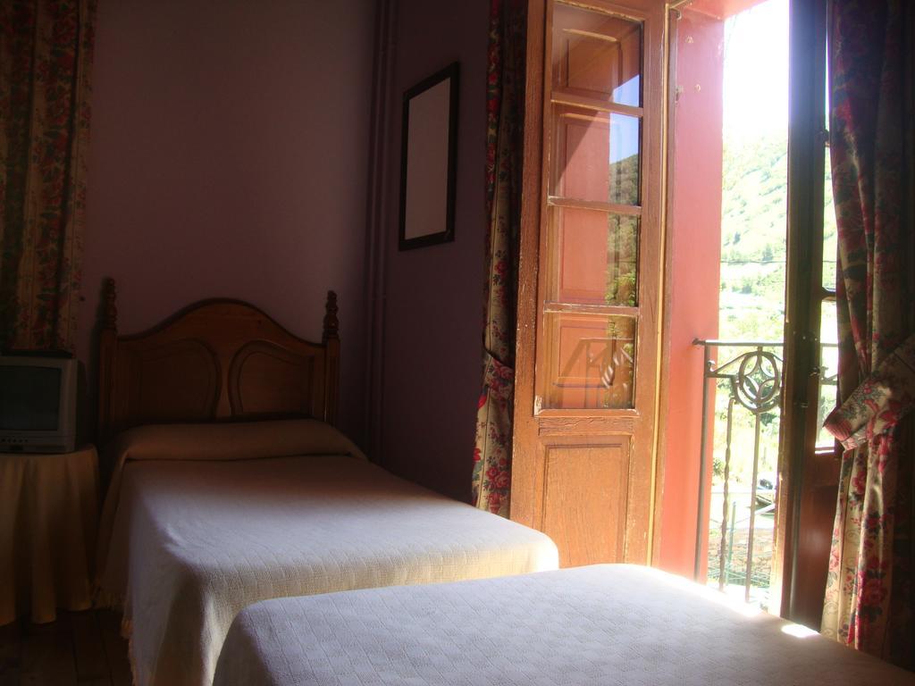 Hotel Rural Genestoso Стая снимка