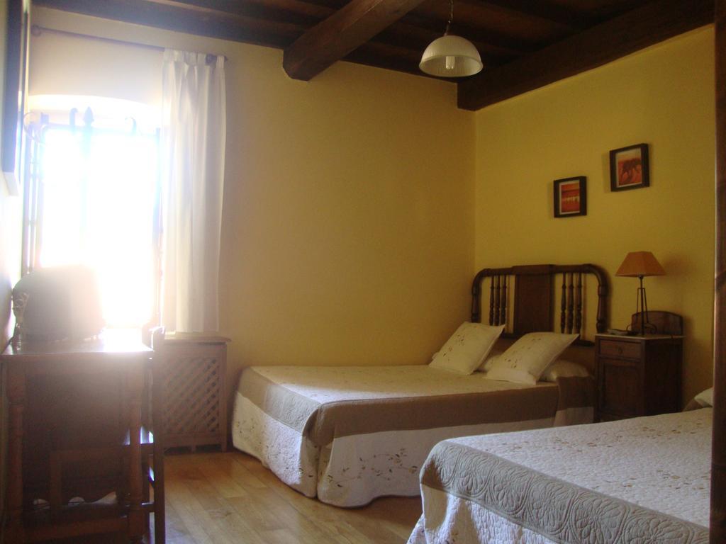 Hotel Rural Genestoso Стая снимка